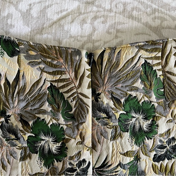 UO Print Mini Skirt - Picture 3 of 6